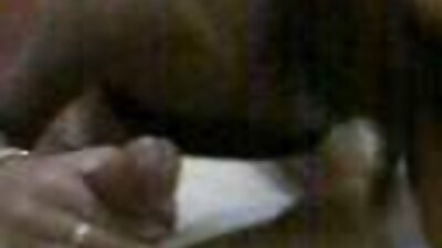 শৃঙ্গাকার কিশোর দম্পতি ওয়েবক্যামের সামনে বিএফ চুদাচুদি সেক্স করছে